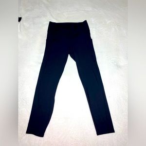 Fabletics capris  size Small Black